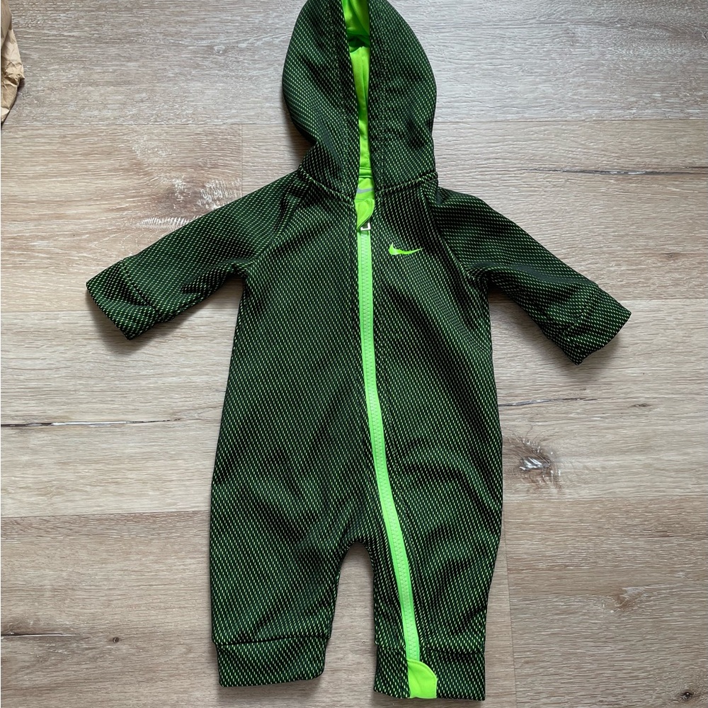 Nike Baby Long Sleeve Mesh Hooded Zip Fleece Bodysuit Size 3M Black Neon Green